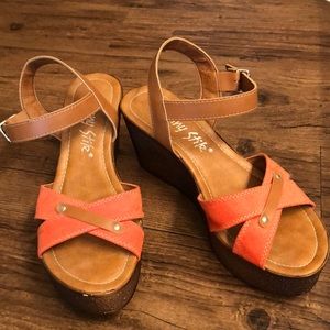 Brown faux leather sandals